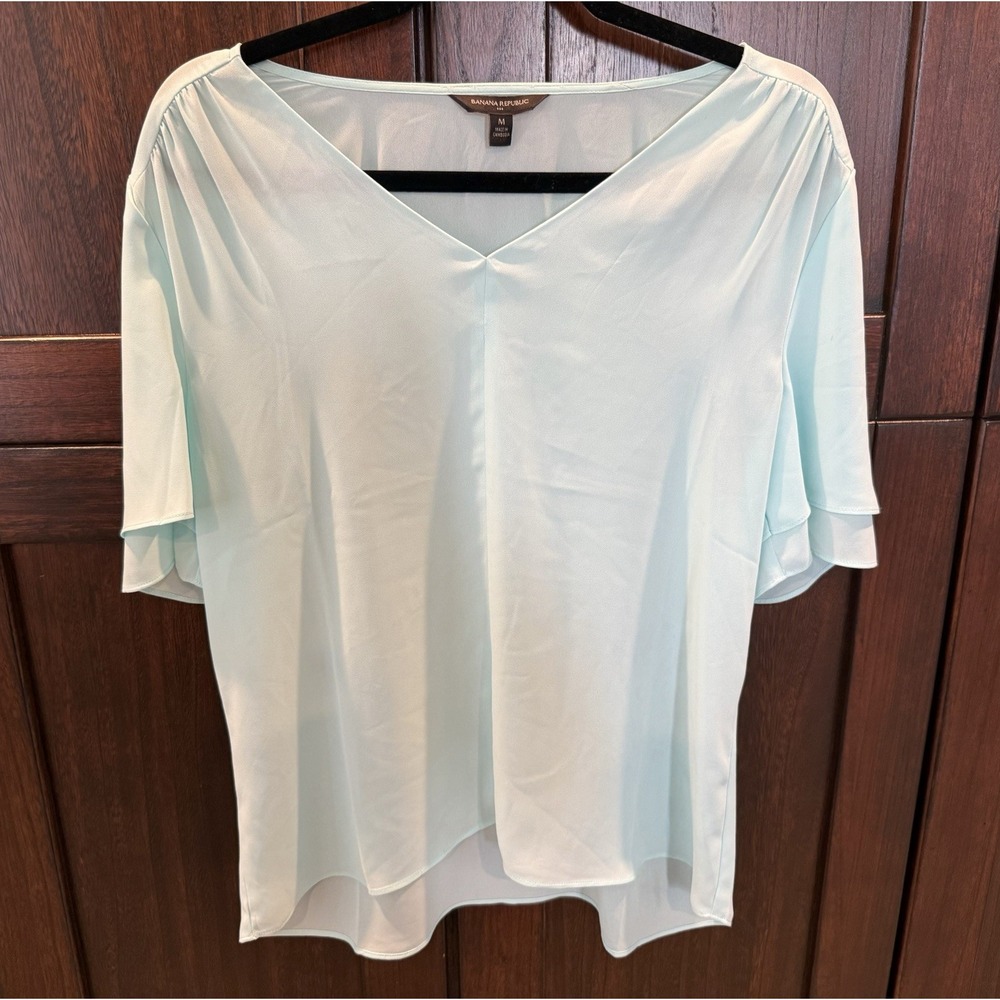 Banana‎ Republic M ladies Mint Green Short Sleeve Blouse